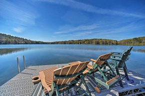 Lakeside Retreat Fire Pit, BBQ, and Paddleboat!